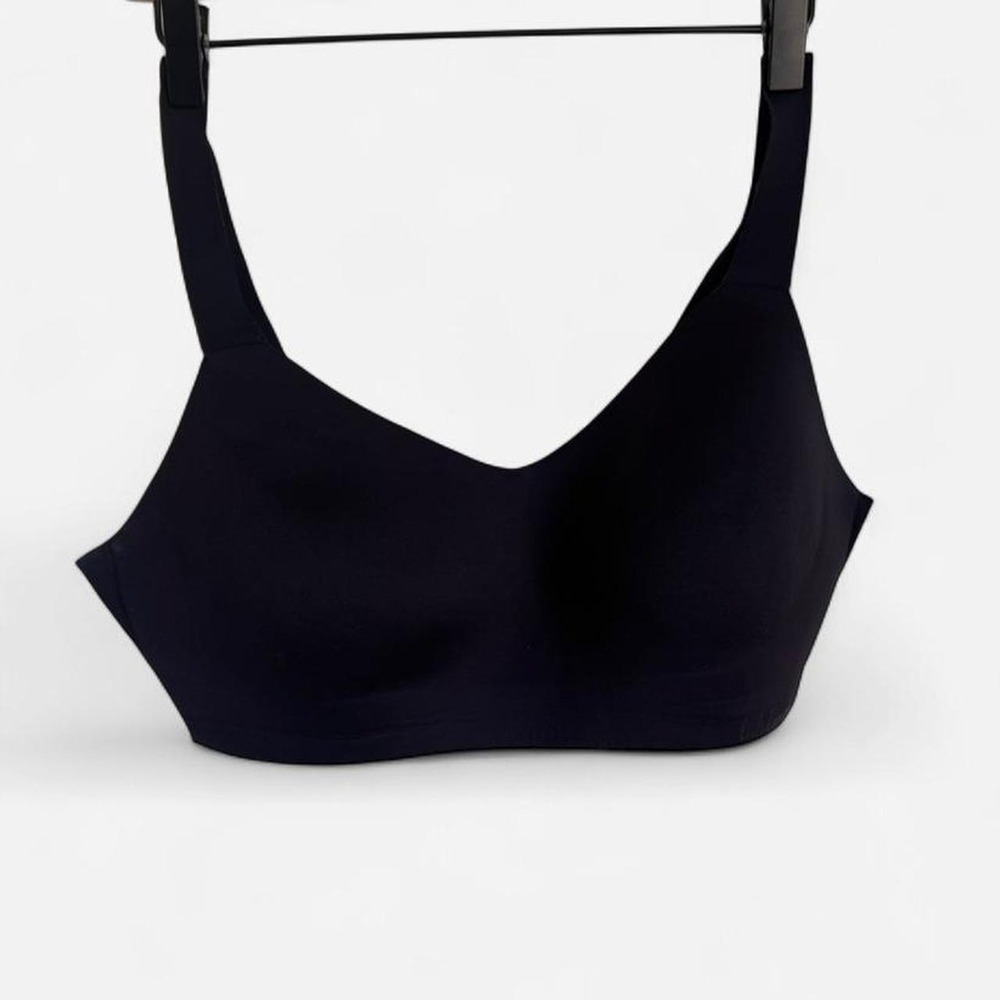 Lululemon Like Nothing Wireless Bra in classic black size 38DD